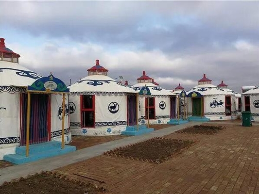 অভিজ্ঞতা মঙ্গোলীয় সংস্কৃতির কবজ ইয়ুর্ট বাঁশের কাঠামো ভূতাত্ত্বিক গম্বুজ তাঁবু