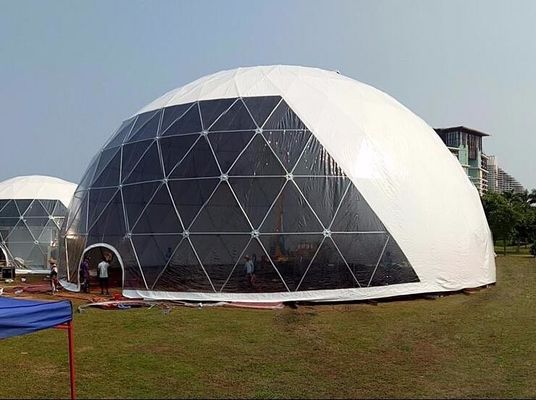 ইভেন্ট পার্টির জন্য ইস্পাত পাইপ সহ 18 এম ওয়াটারপ্রুফ অ্যান্টি-ইউভি জিওডেসিক গম্বুজ তাঁবু