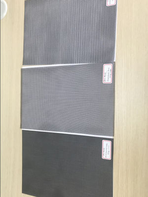 500D X 500D 9x13 শক্তিশালী পিভিসি লেপা পলিস্টার জাল কালো জাল বহিরঙ্গন বেড়া জন্য