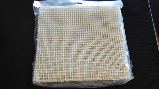 240gsm পিভিসি ফোম জাল আন্ডারলে হিসাবে মৌমাছি পালনকারী প্রতিরক্ষামূলক পোশাক লাইনার অ-স্লিপ ম্যাট রোল